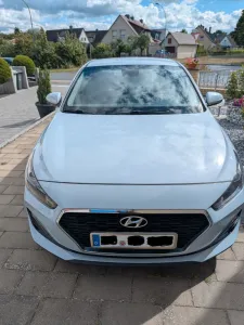 Hyundai i30 Fastback - TÜV 06.2028 - 62.639km