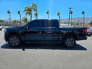 Ford F 150 Lightning Flash 19000gr. Batt. im Vorlauf