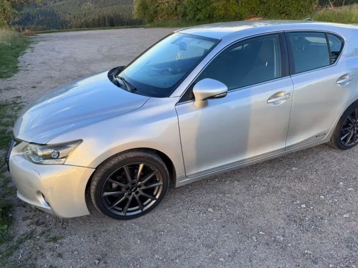 Lexus CT 200h 2011 