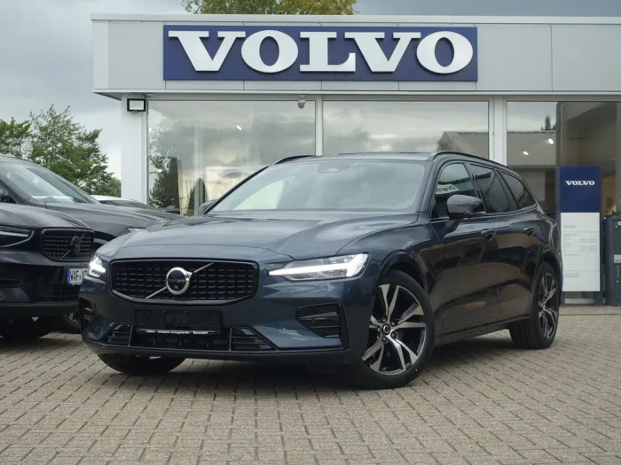 Volvo V60 Plus Dark B4/HUD/360°Cam/Pano/