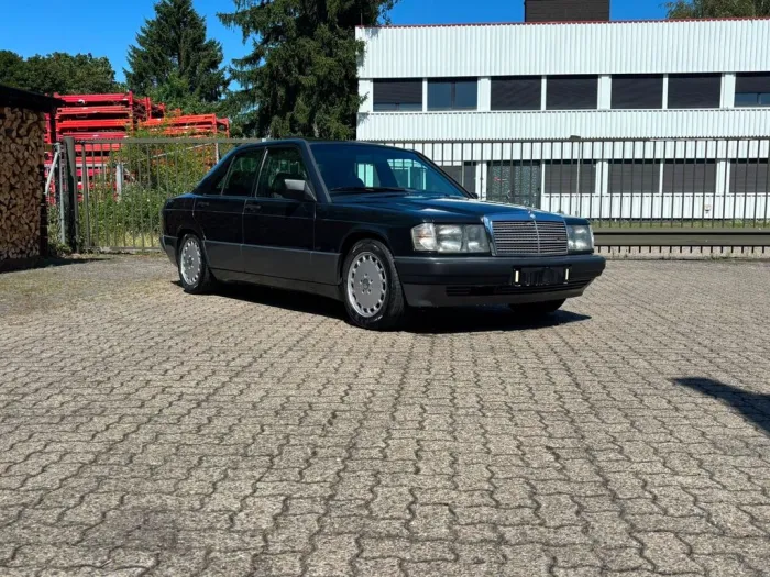 Mercedes-Benz 190 E 1.8