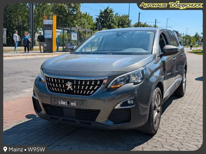 Peugeot 5008 Active Business 7-SITZER. NAVI. AUTOMATIK