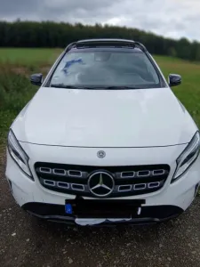 Mercedes-Benz Mercedes GLA 180 - 2. Hand - Panorama - Navi - K