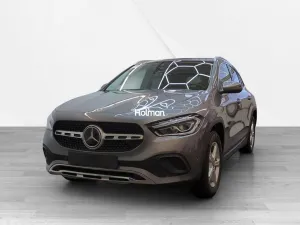 Mercedes-Benz GLA 250 e Progressive DISTRONIC RFK Leder braun