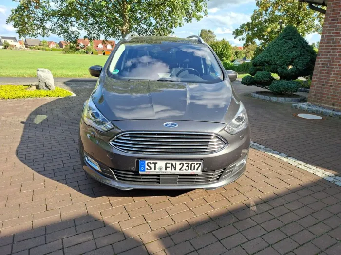 Ford Grand C-Max 1,5 EcoBoost 110kW Titanium Auto...