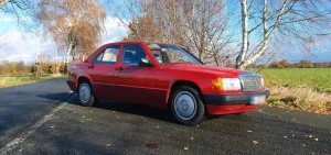 Mercedes-Benz Mercedes Benz W201 190 E 1.8 Babybenz rost...
