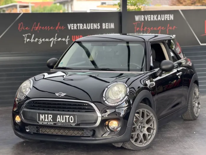 MINI ONE_FIRST Mini 3-trg. One First 1.hand