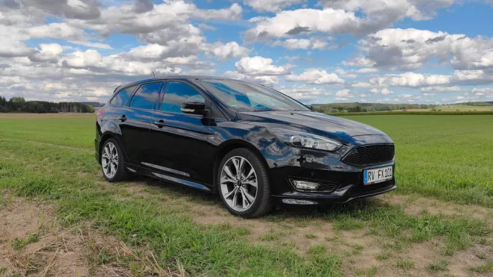 Ford Focus 1,5 EcoBoost 134kW ST-LineTurnier Bi-Xenon