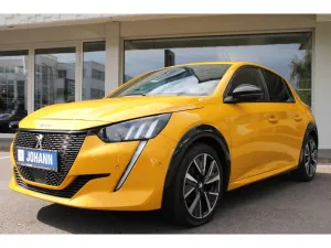 Peugeot 208 GT PureTech 130 EAT8 *Anhängerkupplung*