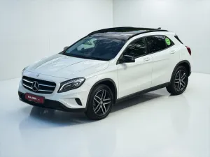 Mercedes-Benz GLA 200 PANO*SCHIEBEDACH*NIGHT*KAMERA*BI-XENON