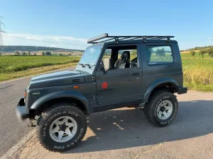 Suzuki Samurai