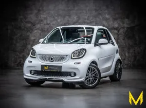 Smart ForTwo cabrio BRABUS Xclusive:WHITE/WHITE/REDTOP