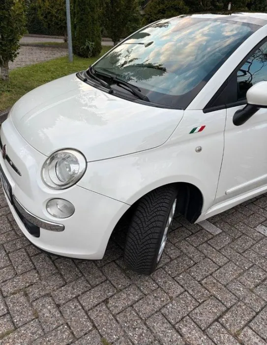Fiat 500 Sport mit Alufelgen Allwetterreif...