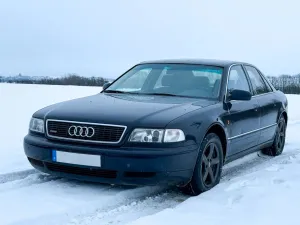 Audi A8 4.2 quattro tiptronic - 4D