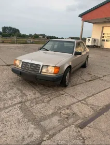 Mercedes-Benz Mercedes Benz W124 200D