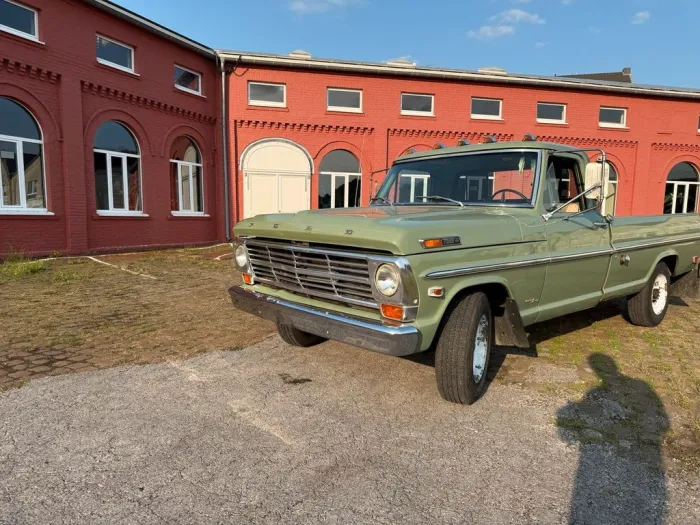 Ford 1968 Ford F250, 360 V8 5,9 Liter, Erstlack...