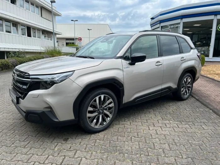 Subaru Forester 2.0 Platinum - Leder braun