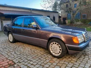 Mercedes-Benz Mercedes Benz W124 E220 150000km