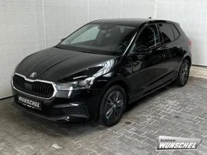 Skoda Fabia 1.0 TSI Ambition Navi LED GRA SZH  PDC 16