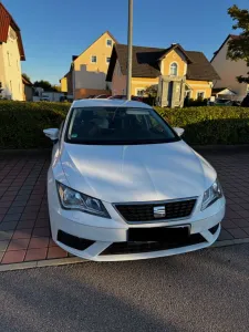 Seat SEAT Leon 1.5 TSI 131 PS - Bremsen & Ölserv. neu