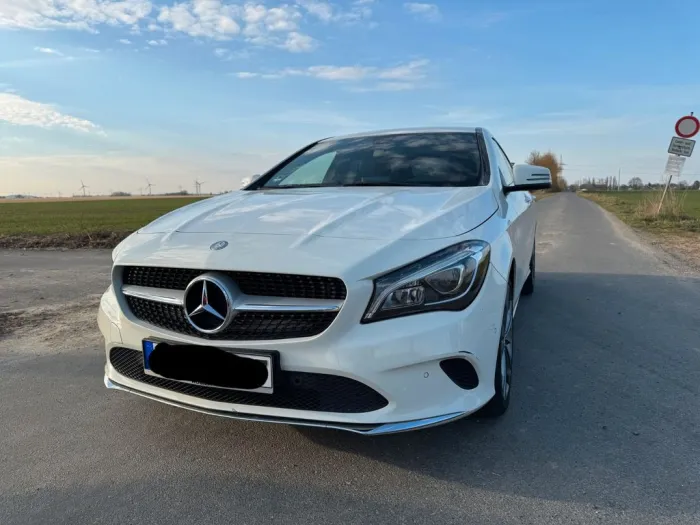 Mercedes-Benz CLA 180 Urban