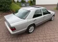 Mercedes-Benz E220 W124