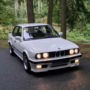 BMW E30 320I 6 Zylinder 129 PS Bj. 1988 H ...