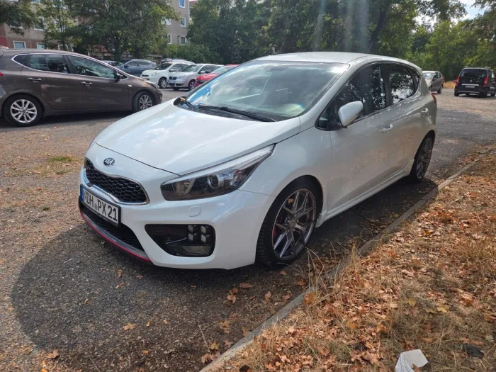 Kia cee'd 1.6 T-GDI GT-Track/ Bull-X Klappenanlage 