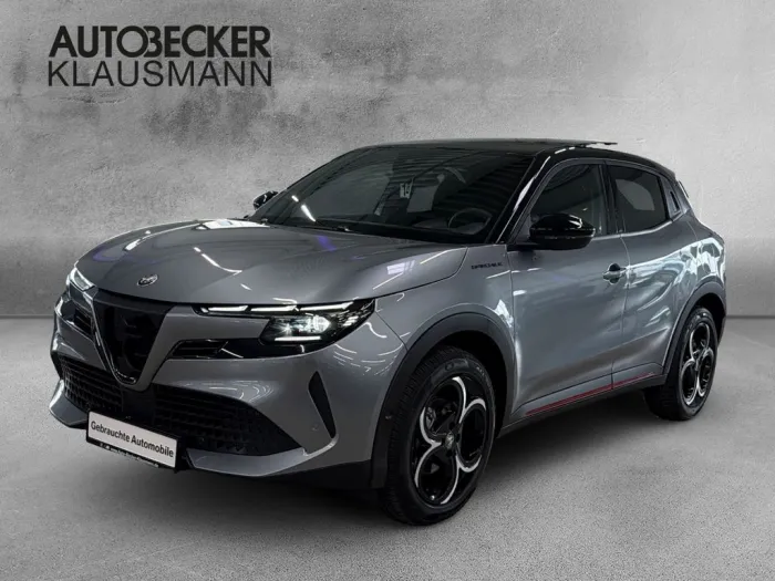 Alfa Romeo Junior Ibrida 1.2 VGT 48V-Hybrid 100 kW Speciale