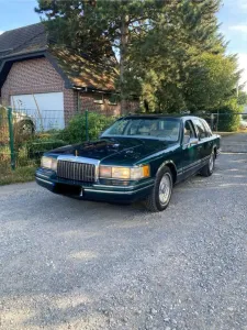 Ford Lincoln Towncar