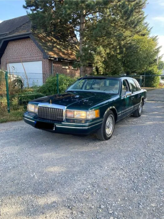 Ford Lincoln Towncar