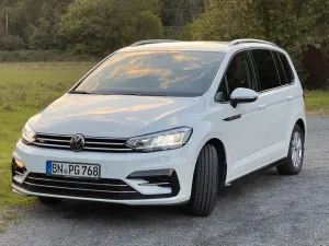 Volkswagen Touran 1.5 TSI DSG Comfortline R-Line AHK 7 Sitz