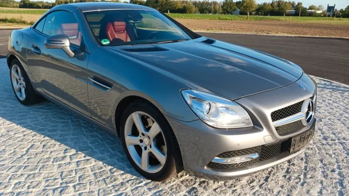 Mercedes-Benz SLK 250 Autom. 1.Hd./unfallfrei/DB-servicegepfl.