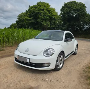 Volkswagen Beetle 1.4 TSI DSG Sport / 1.Besitzer FC Schalke