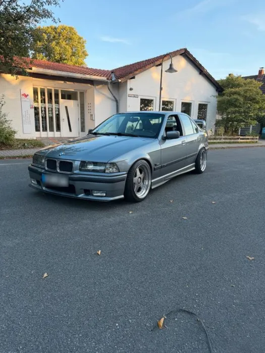 BMW E36 328i