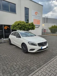 Mercedes-Benz Mercedes A 180- Style & Night-Paket - COMAND