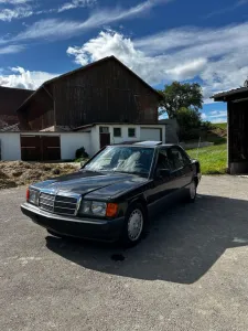 Mercedes-Benz 190