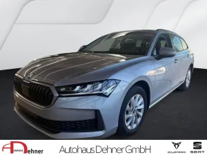 Skoda Superb Combi Essence 2.0 TDI DSG NAVI+ACC+CARPLY