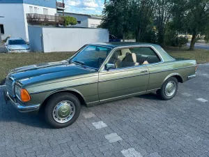 Mercedes-Benz 280 CE *W123 Coupé* Zypresse...