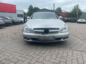 Mercedes-Benz Mercedes Benz CLS 500 V8