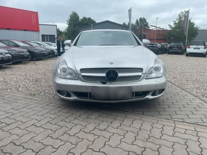 Mercedes-Benz Mercedes Benz CLS 500 V8