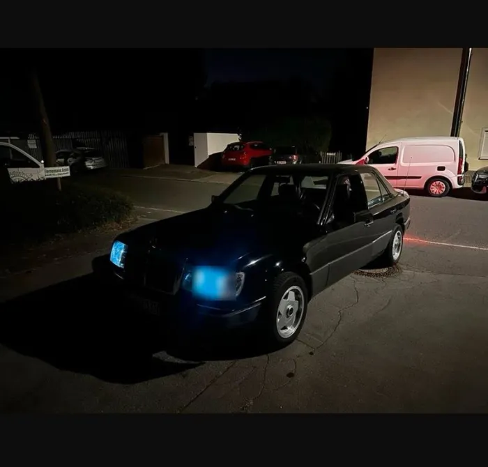 Mercedes-Benz Mercedes Benz w124 200d Limousine