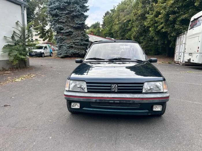 Peugeot 205 Gti/Gentry