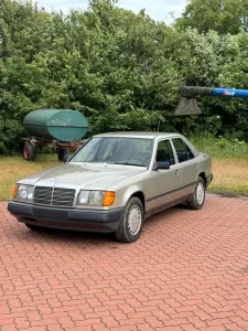 Mercedes-Benz Mercedes W124 230E Automatik
