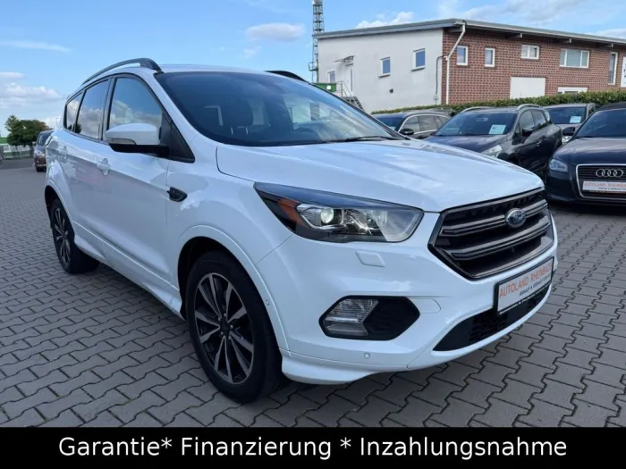 Ford Kuga ST-Line 1.5/ Panorama/ Navi/ Kamera/ Leder