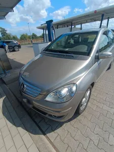 Mercedes-Benz Mercedes B200 mit Benzin und Gas (LPG) W 245
