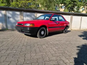Mazda 323 *Oldtimer*