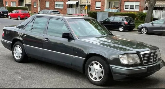Mercedes-Benz Mercedes- Benz E 280 W124 sportline Automa...