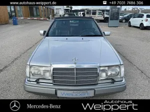 Mercedes-Benz E 320 Cabrio KLIMAAUTO SITZHZ TEMPOMAT EL.SITZE