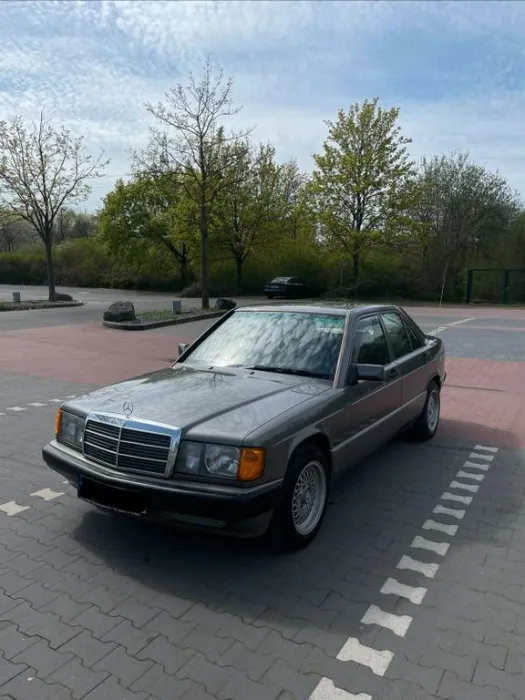 Mercedes-Benz Mercedes Benz 190E 2.0